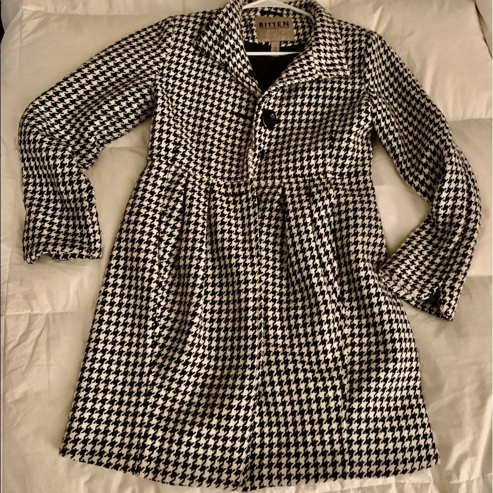 Houndstooth coat